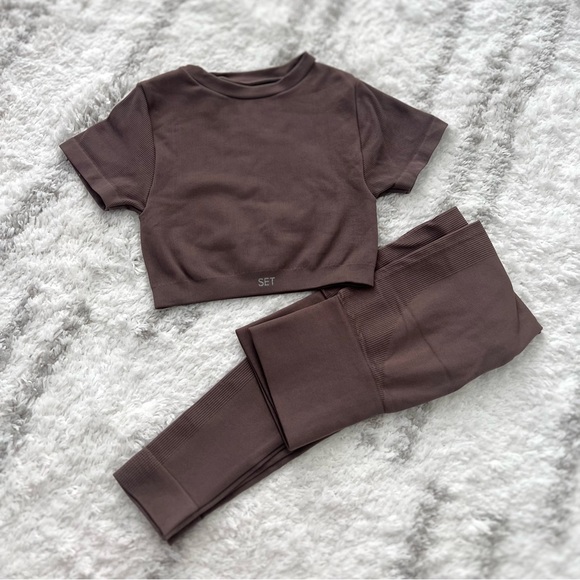 SET Active Brown Crop Top and Leggings Set in XS - Picture 1 of 4